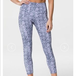 🎄Onzie Snake Leggings Midi